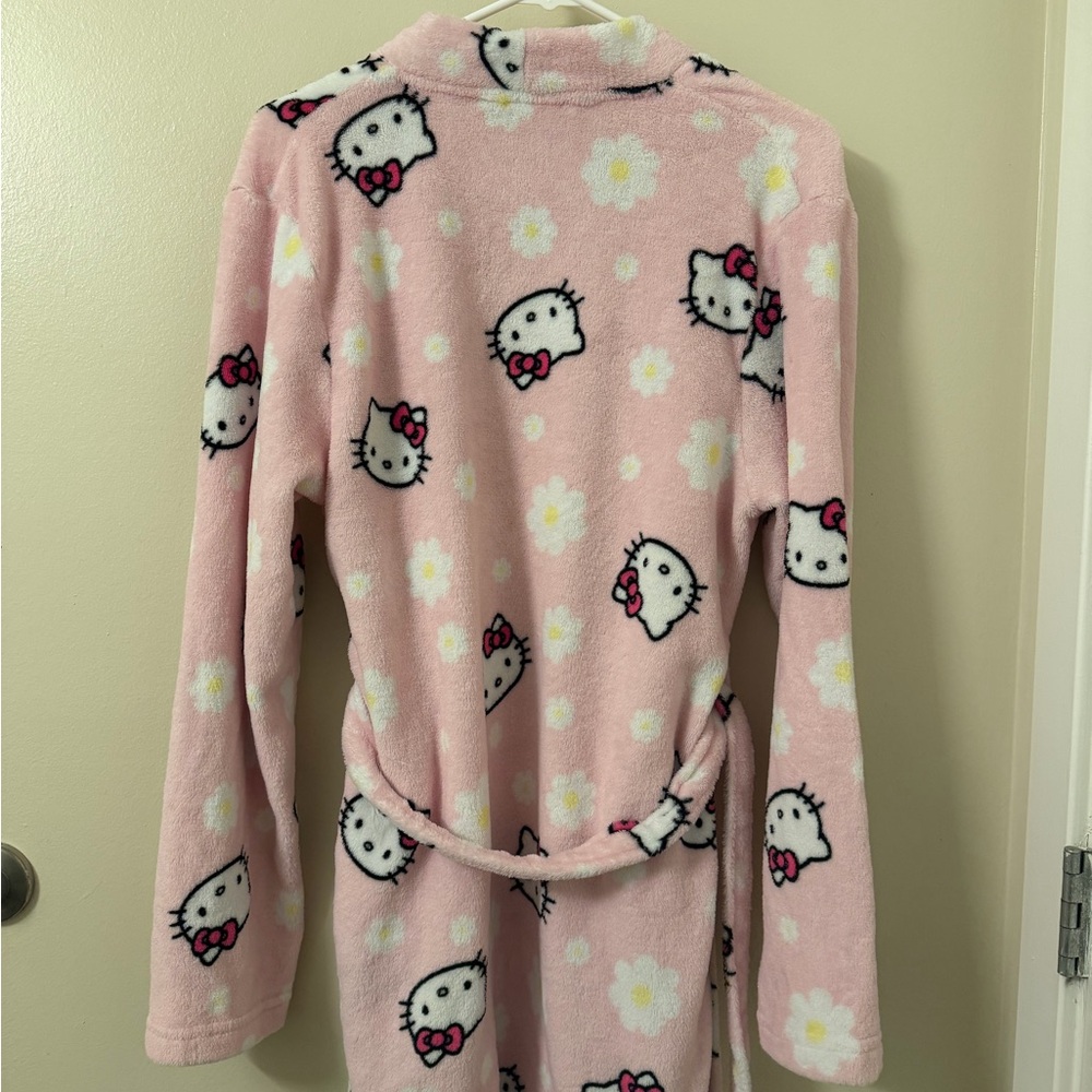 Hello Kitty Pink Fleece Robe - Picture 4 of 4